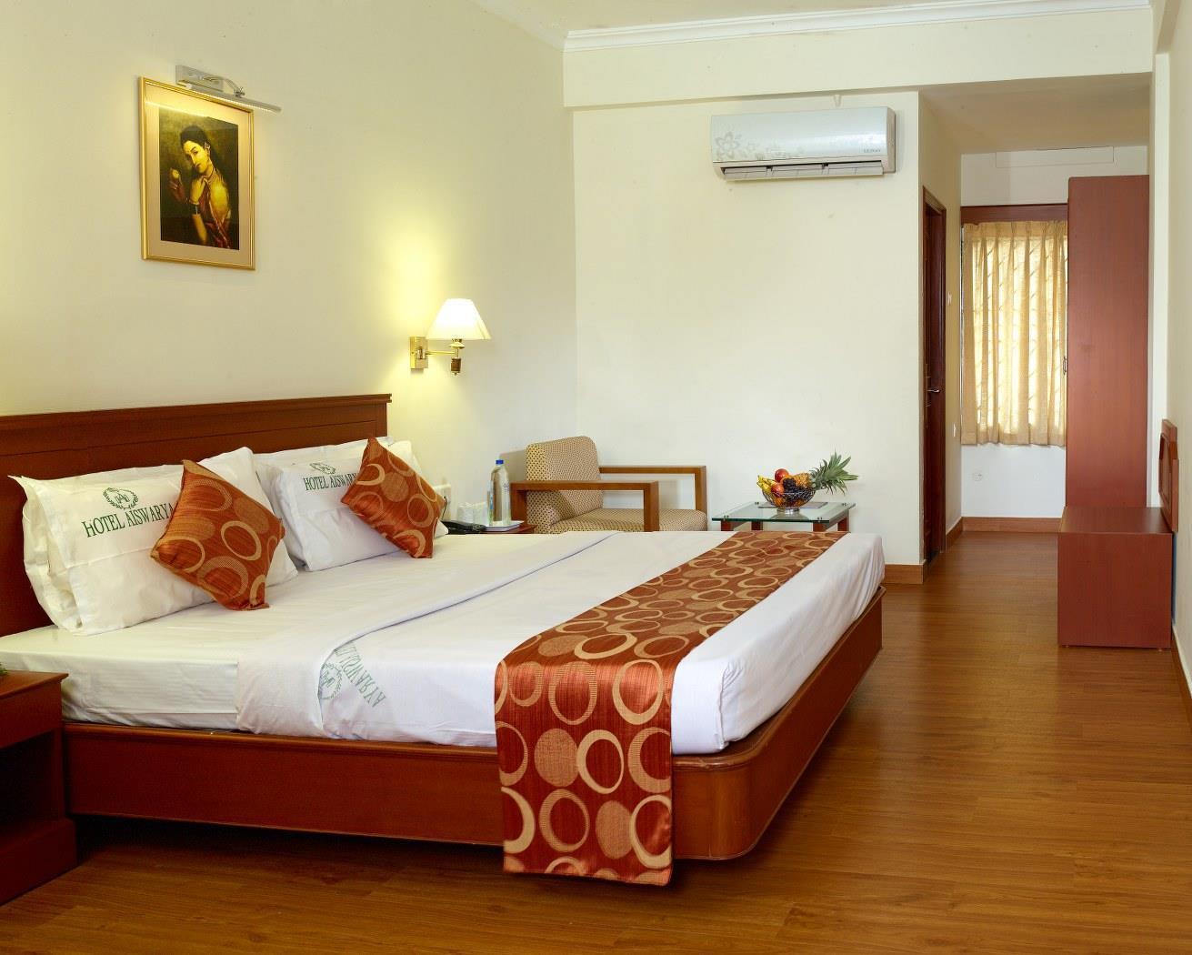 Hotel Aiswarya Коччи Экстерьер фото